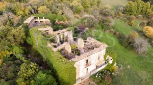 Finca con casa para rehabilitar en el Pirineo