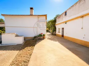 Dos Viviendas Contiguas con Terreno – Querença, Loulé