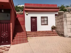 🌿 Exclusiva Finca en Venta en Cruz de Tea – Vive la auténtica esencia de Tenerife