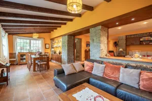 LA CASA DEL LAGO CHALET EXCLUSIVO CON ACCESO DIRECTO AL PANTANO DEL BURGUILLO Y VISTAS ÚNICAS