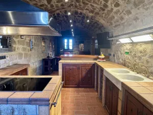 FINCA RÚSTICA LUXURY CON GRANJA CINEGÉTICA