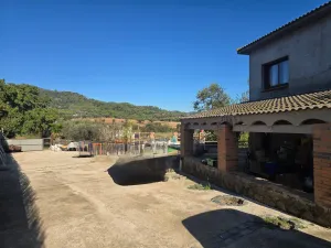 Finca rústica con encanto a 30 min de Barcelona: 12.300 m2 de naturaleza y posibilidades!!