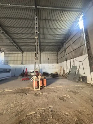 Finca rústica con nave y vivienda