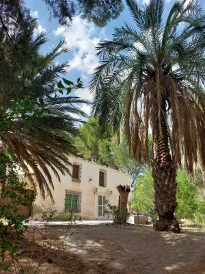 Cortijo andaluz con 13,5 hectáreas, Partaloa