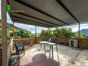 Finca rústica de AGUACATES con CONTRUCCIÓN de 37 m² en Los Guájares (Faragüit).
