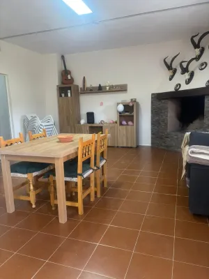Finca rústica con nave y vivienda