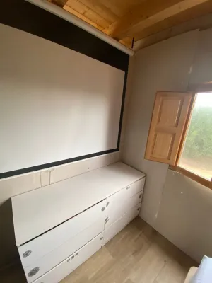 Finca rústica con casa, piscina y olivos