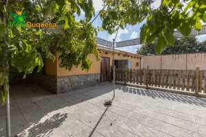Terreno rústico en Alhendín(Con casita, piscina y huerto)