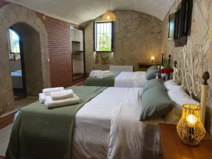 Exclusiva masía del Siglo XV totalmente reformada con licencia turística