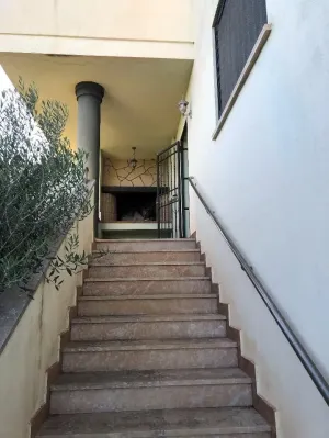 Finca rústica de 22ha con 3 viviendas, nave y zona agrícola en Camarles