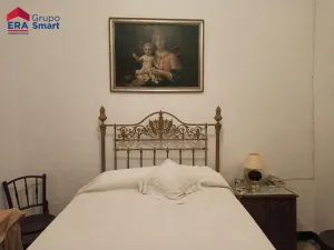 Casa Señorial con Gran Parcela en Pleno Centro de Constantina