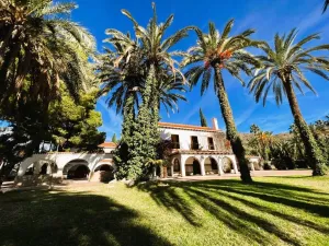 Finca ecuestre de estilo Mediterráneo.